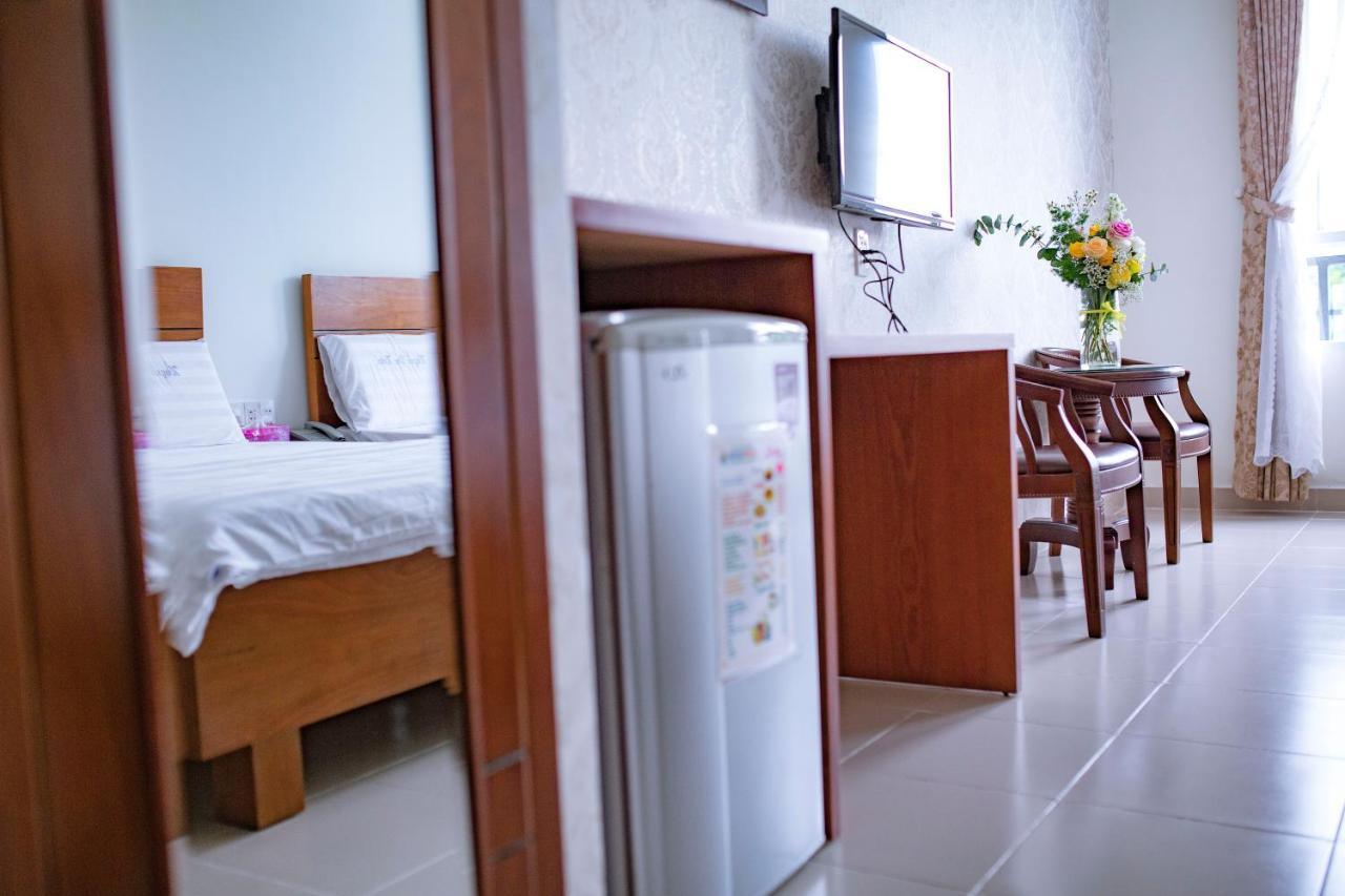 Cao Lãnh Huynh Duc Hotel מראה חיצוני תמונה