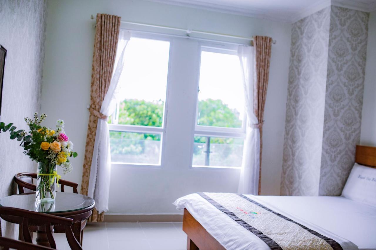 Cao Lãnh Huynh Duc Hotel מראה חיצוני תמונה